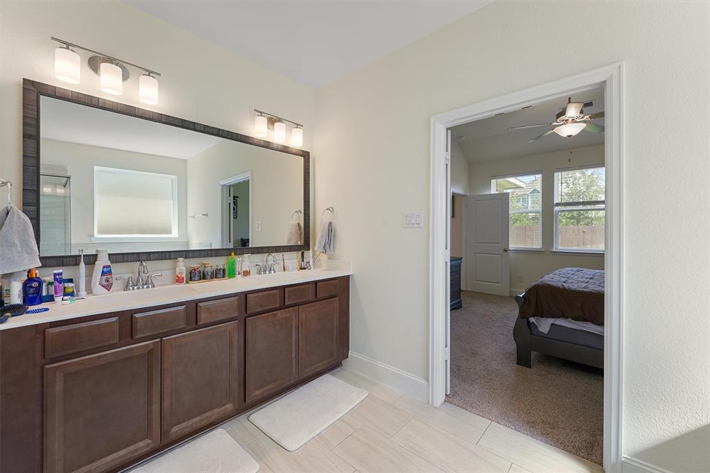 12215 Skene Bend Drive, Humble, Texas image 11