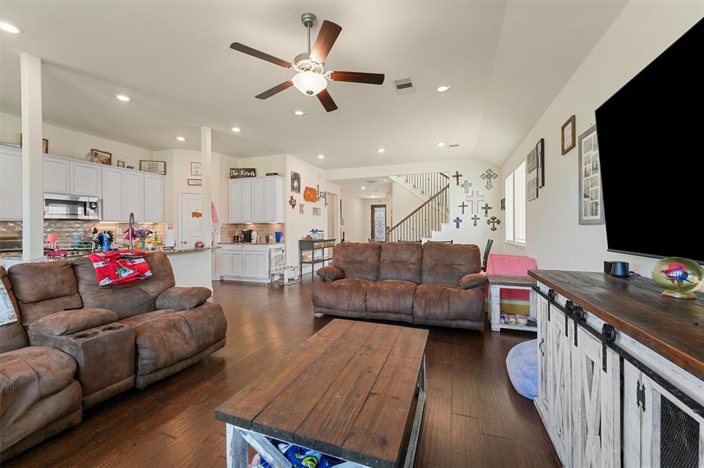 12215 Skene Bend Drive, Humble, Texas image 9