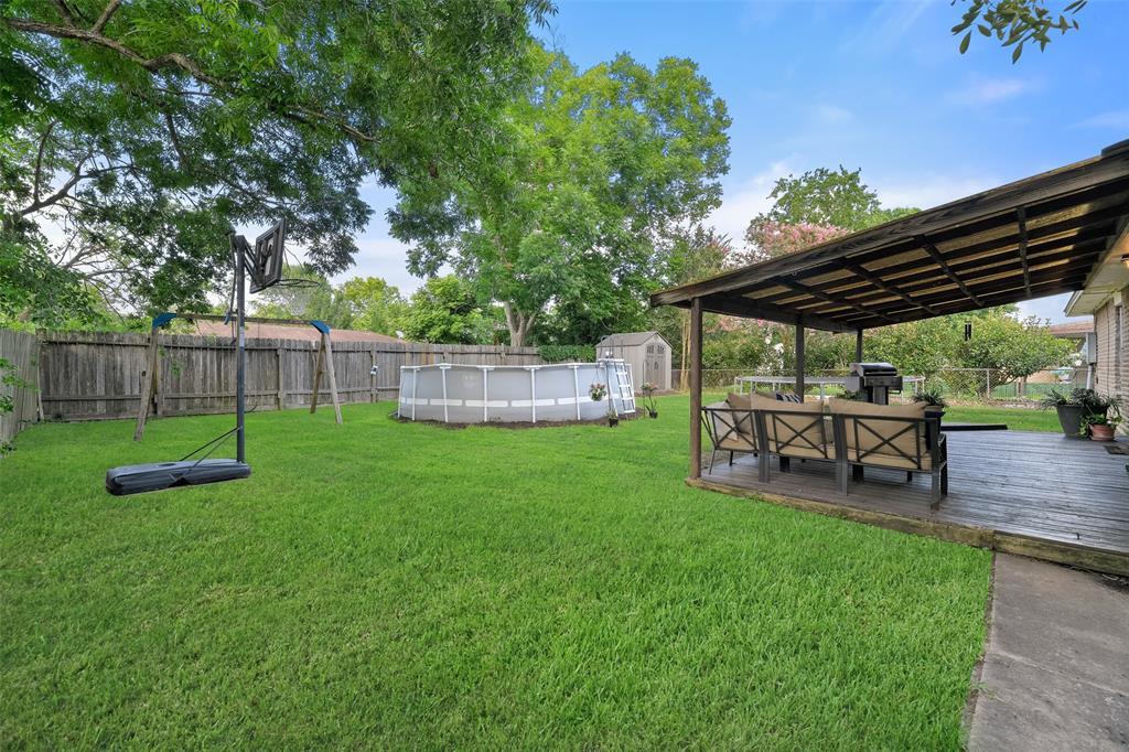 16819 David Glen Drive, Friendswood, Texas image 25