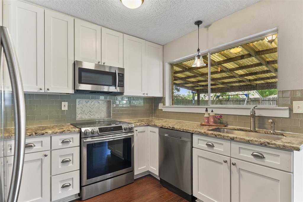16819 David Glen Drive, Friendswood, Texas image 8
