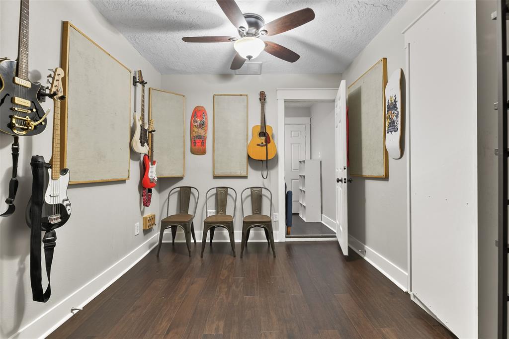 16819 David Glen Drive, Friendswood, Texas image 11
