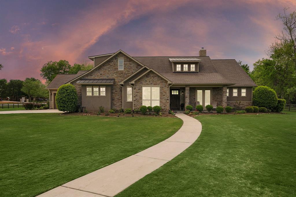 5003 Woodside Lane
