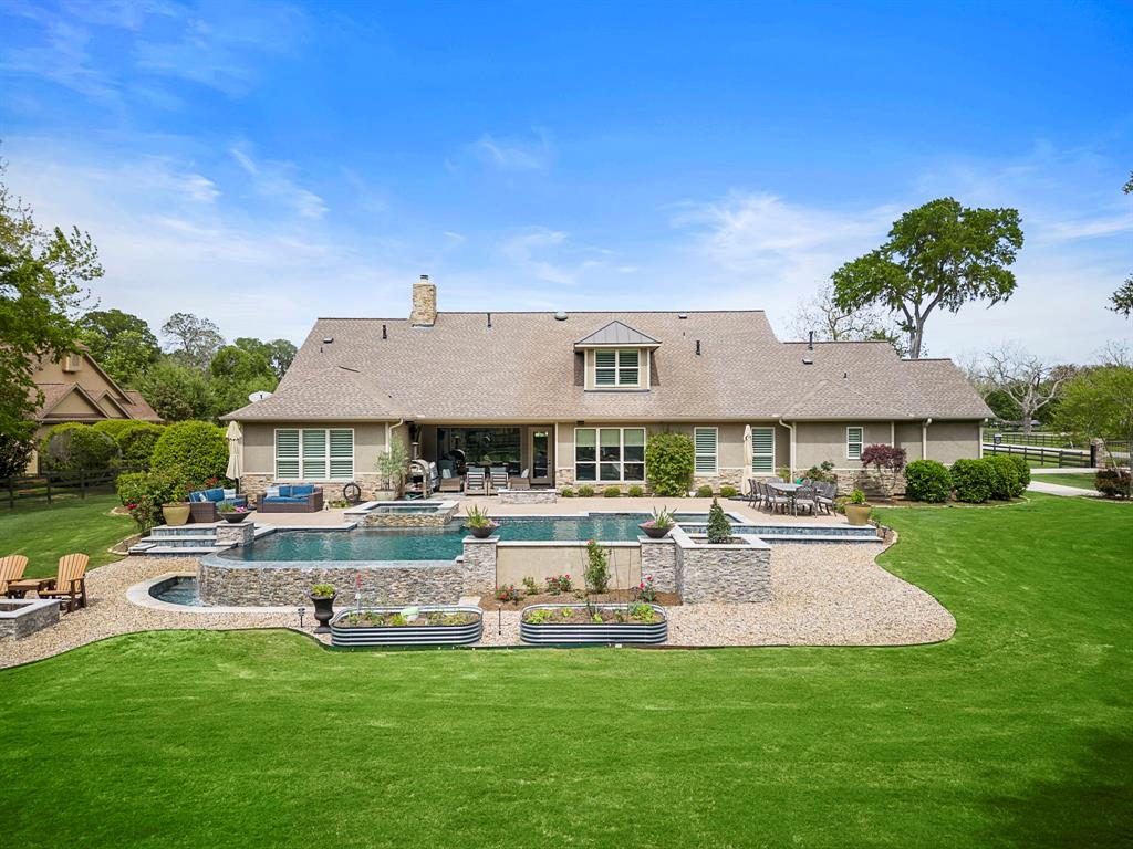 5003 Woodside Lane