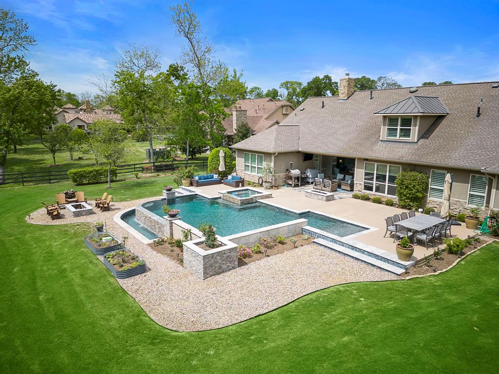 5003 Woodside Lane