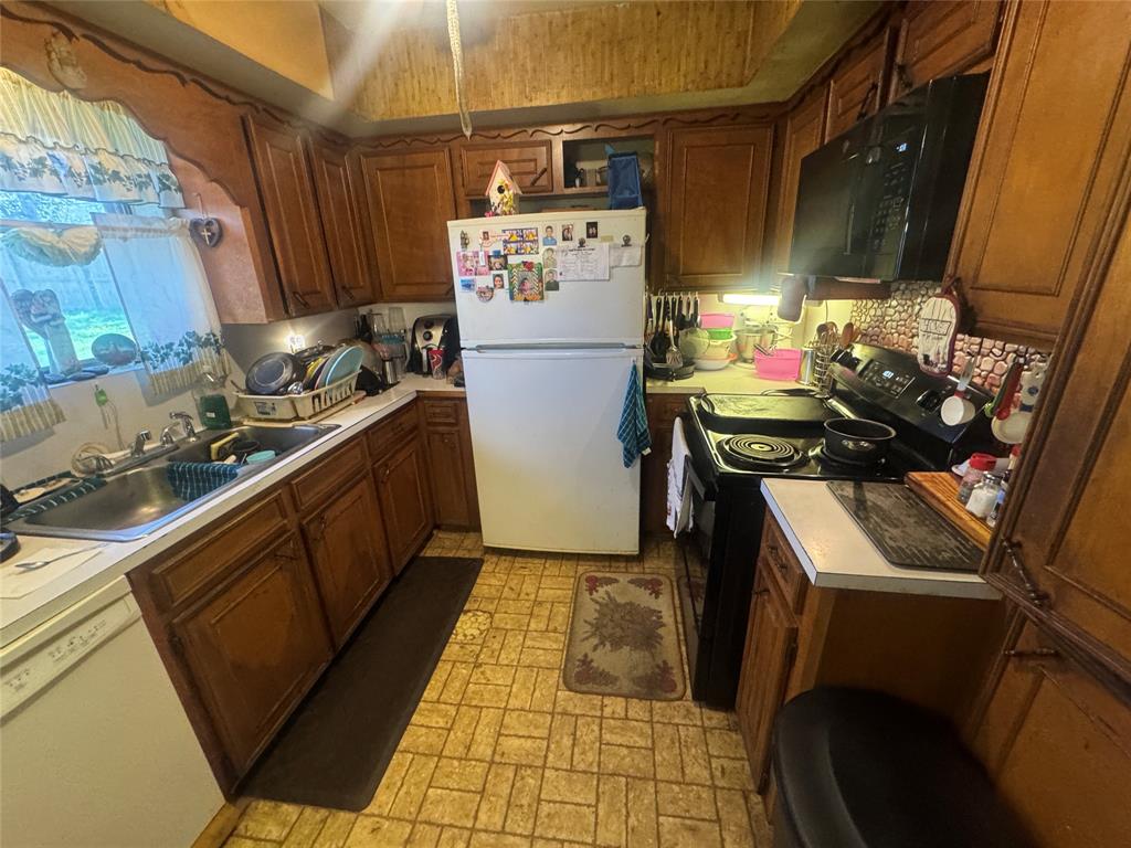 18049 Martin Drive, Conroe, Texas image 6