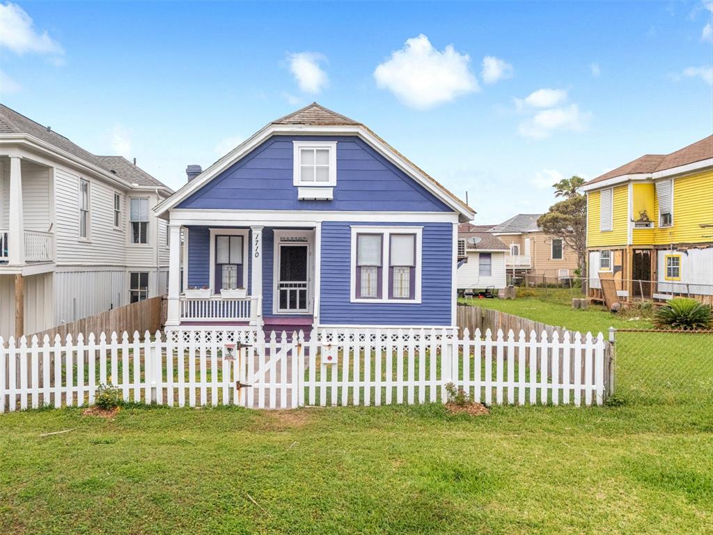 1710 Avenue O, Galveston, Texas image 1