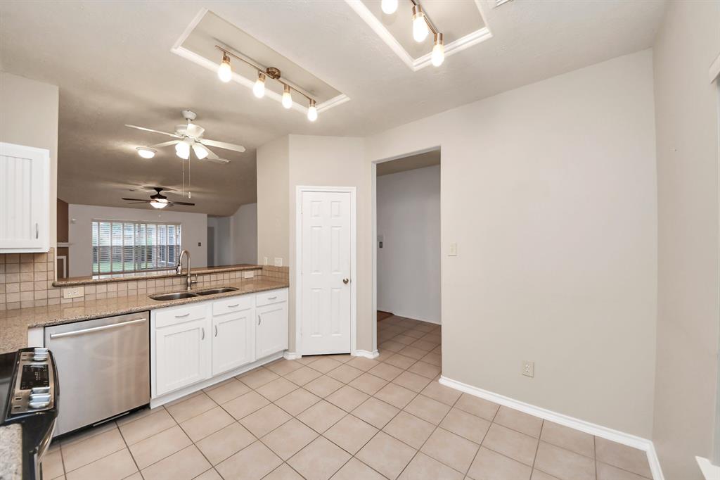 15403 Court Green Trail, Cypress, Texas image 7