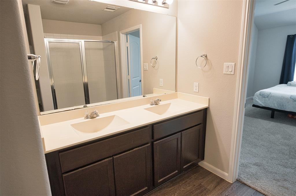 8203 Oakleaf Meadow Court, Rosharon, Texas image 25