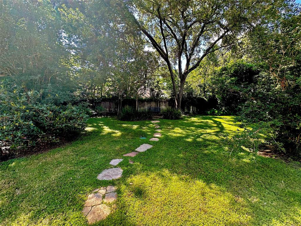 3007 Broadmoor Drive