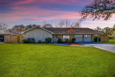 1504 Holly Circle, Richmond, TX 77469 - #: 10930388