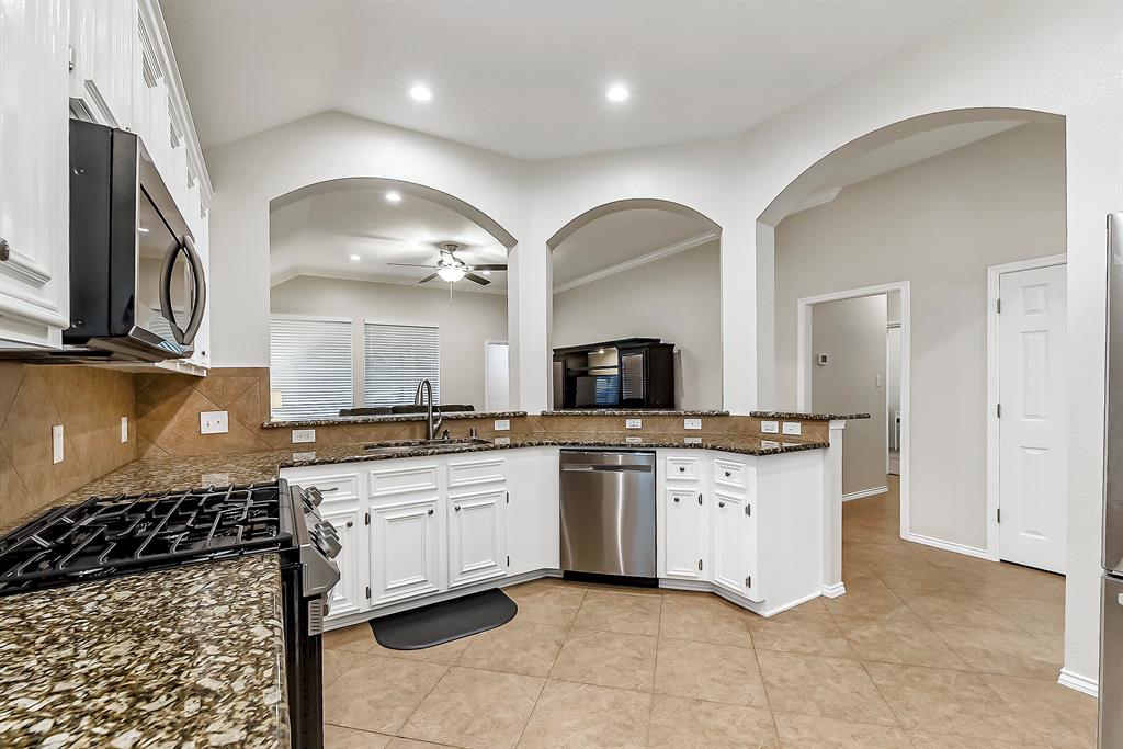 28210 Everett Knolls Drive, Katy, Texas image 12