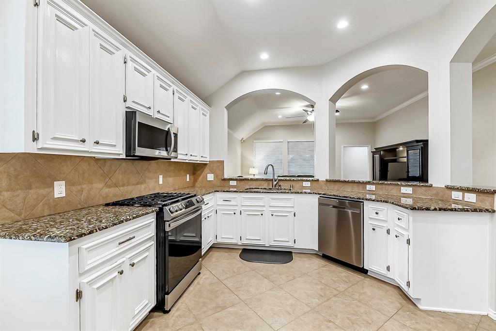 28210 Everett Knolls Drive, Katy, Texas image 11