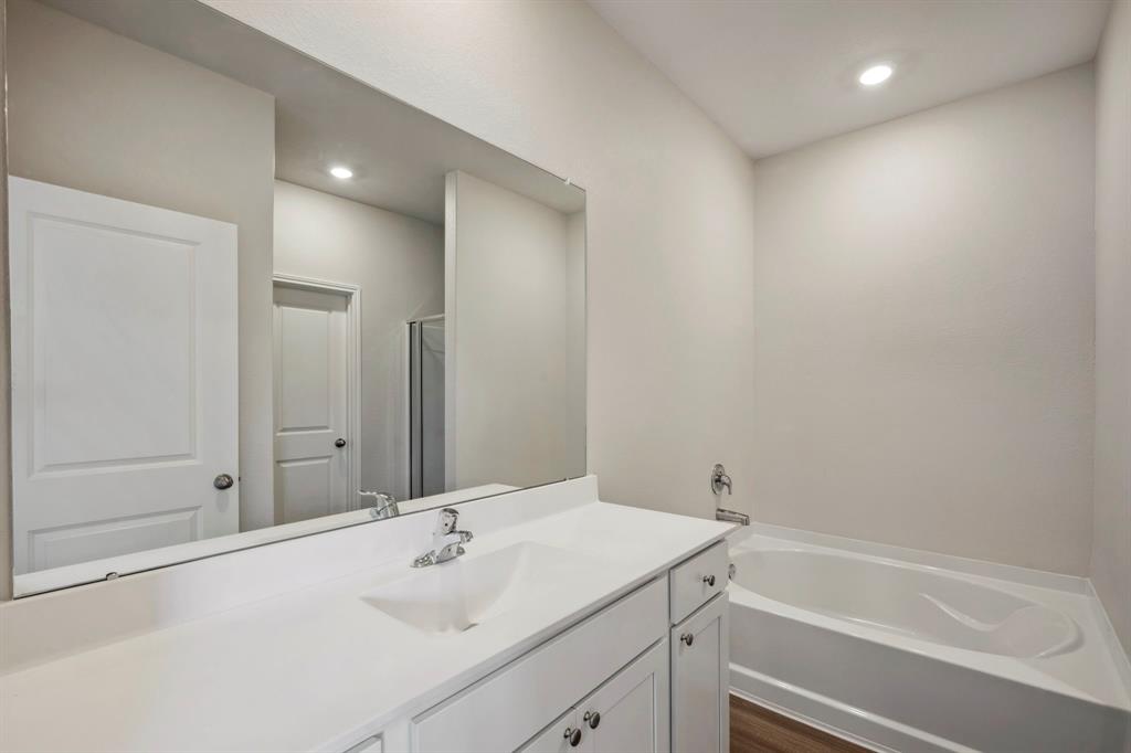 391 Kingston Way, Waller, Texas image 25