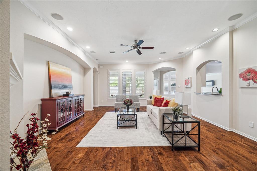 703 Doscher Lane, Sugar Land, Texas image 11