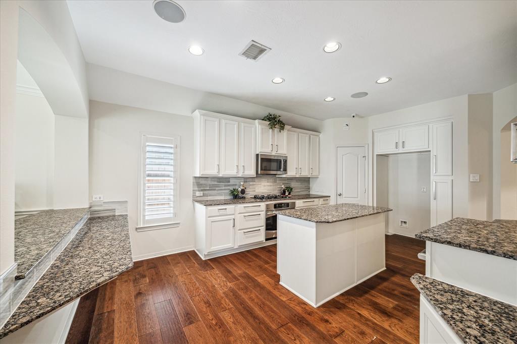703 Doscher Lane, Sugar Land, Texas image 13