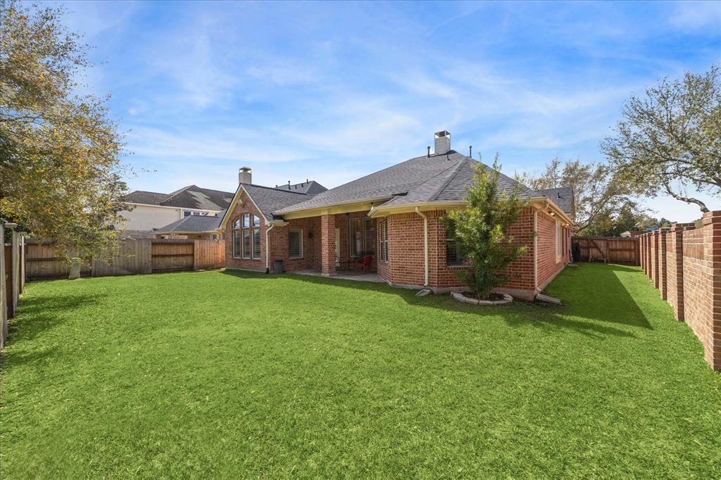 703 Doscher Lane, Sugar Land, Texas image 32
