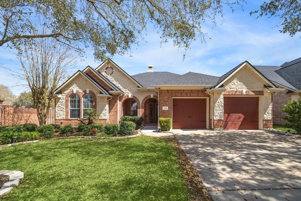 703 Doscher Lane, Sugar Land, Texas image 1