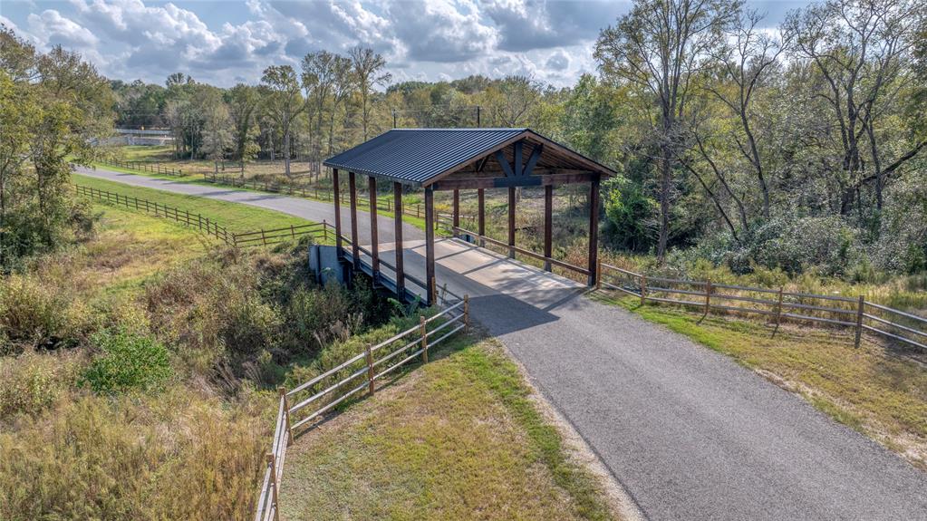 8062 Timber Bridge Lane, Chappell Hill, Texas image 5