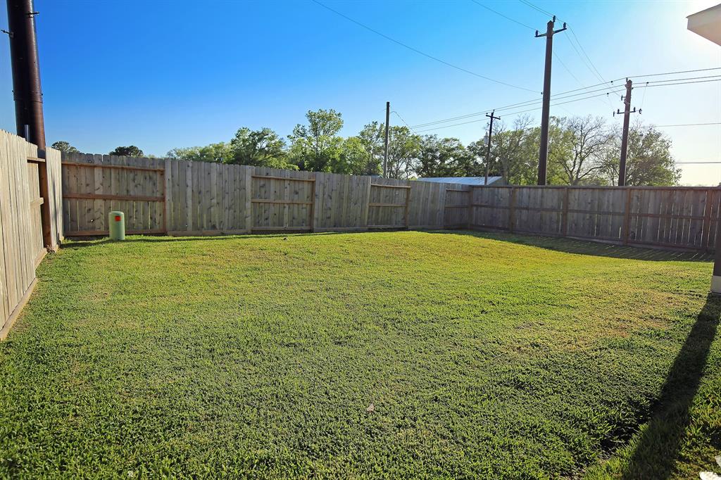 12139 Wooden Mill Lane, Santa Fe, Texas image 38