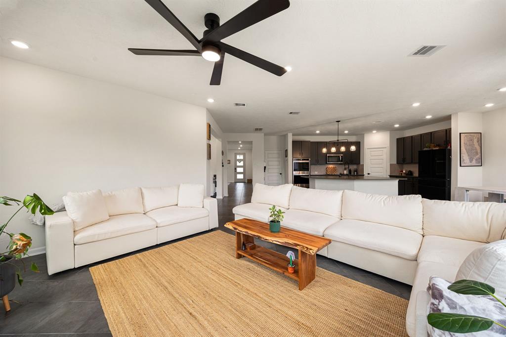 10726 Hidden Arrow Court, Humble, Texas image 7