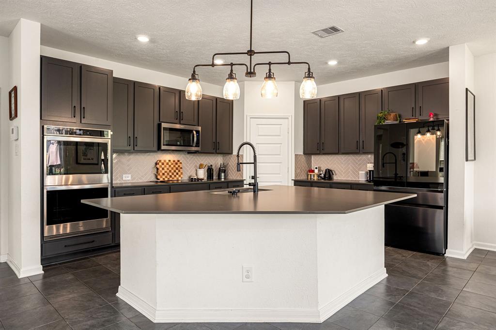 10726 Hidden Arrow Court, Humble, Texas image 9