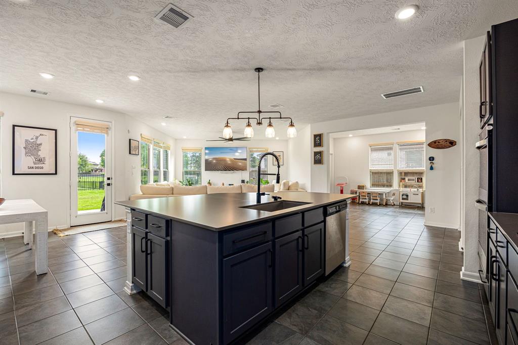 10726 Hidden Arrow Court, Humble, Texas image 13