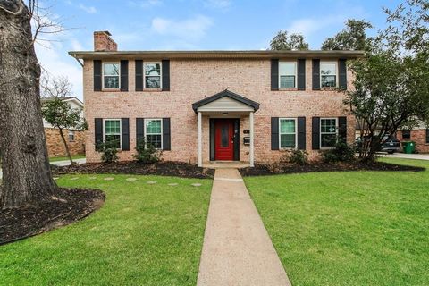 Single Family Residence in Houston TX 15315 Torry Pines Road.jpg