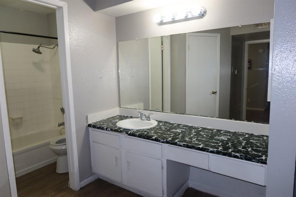 5625 Antoine Drive #411, Houston, Texas image 2