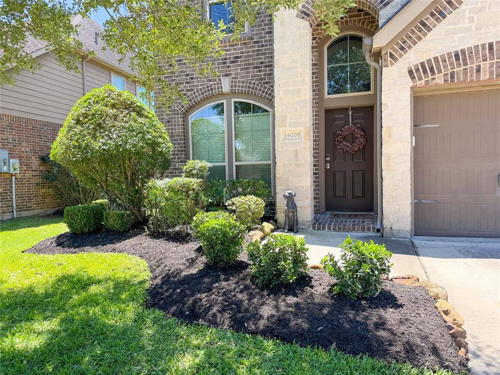 14008 N Frost Creek Drive, Pearland, Texas image 2