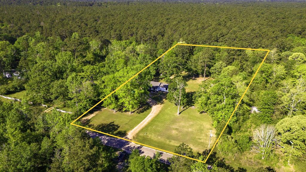 60 W Sierra Road, Coldspring, Texas image 2