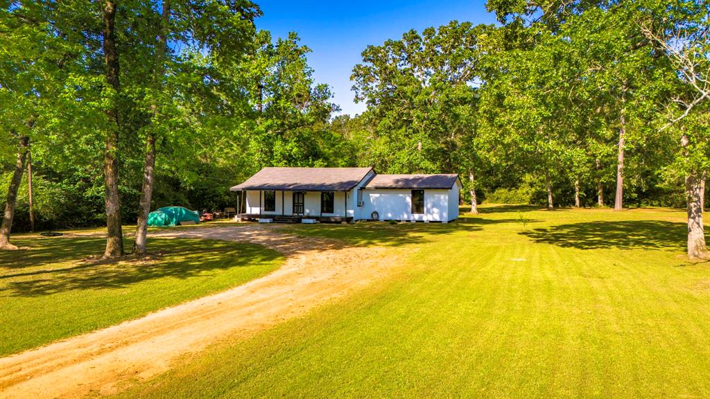 60 W Sierra Road, Coldspring, Texas image 1