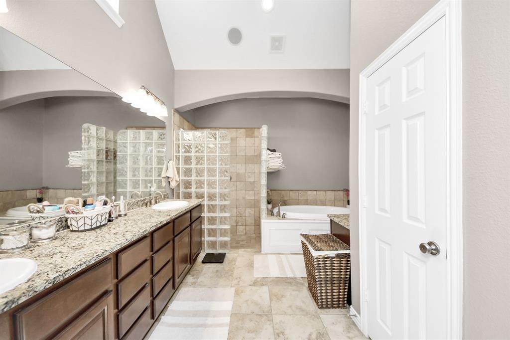 17318 Tower Falls Lane, Humble, Texas image 36