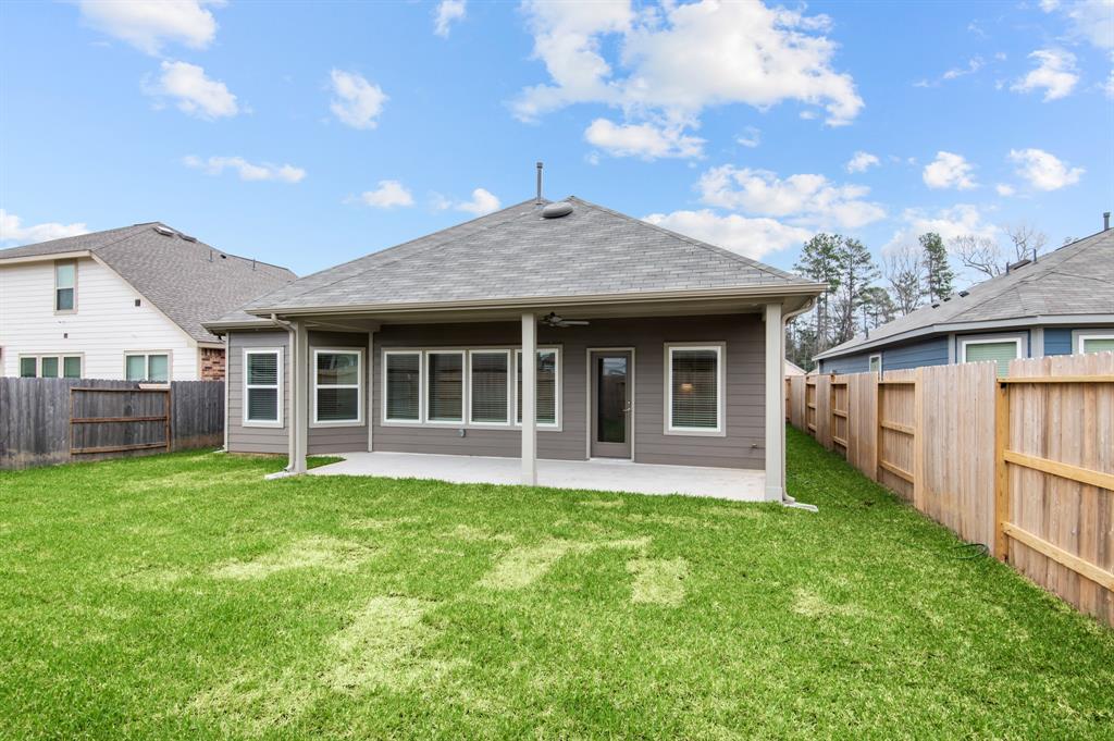 17330 Silver Birch Court, New Caney, Texas image 4