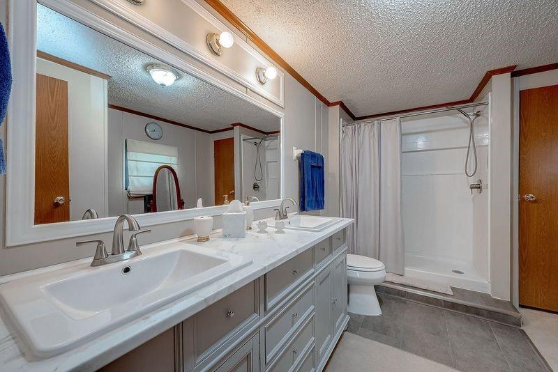 Photo 22 of 31 of 3002 Pisces Street mobile home