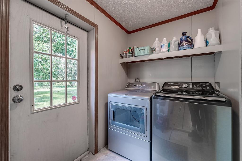 Photo 19 of 31 of 3002 Pisces Street mobile home