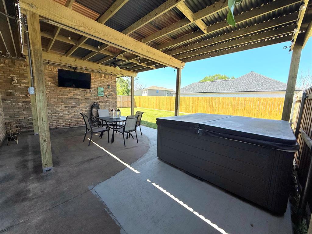 400 S Amherst Drive, West Columbia, Texas image 32