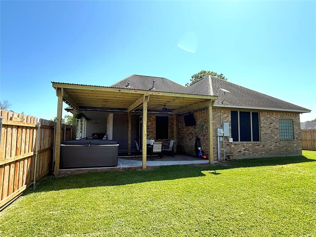 400 S Amherst Drive, West Columbia, Texas image 30