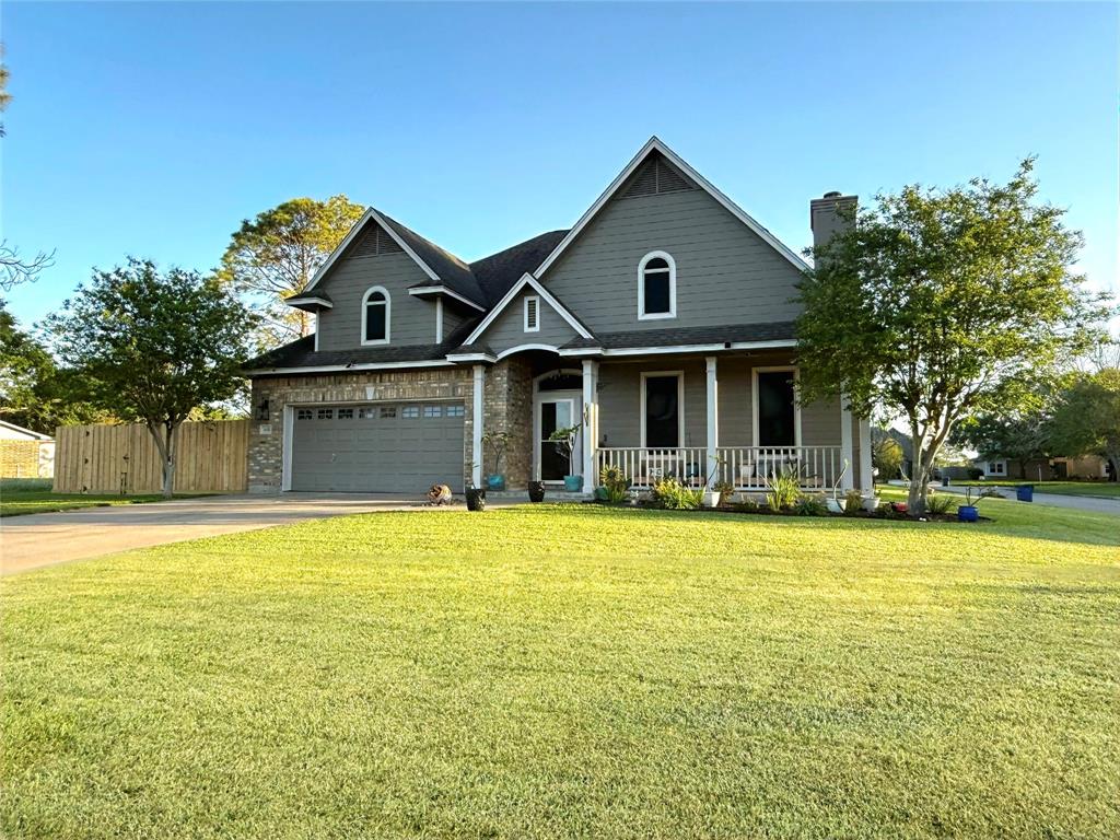 400 S Amherst Drive, West Columbia, Texas image 3