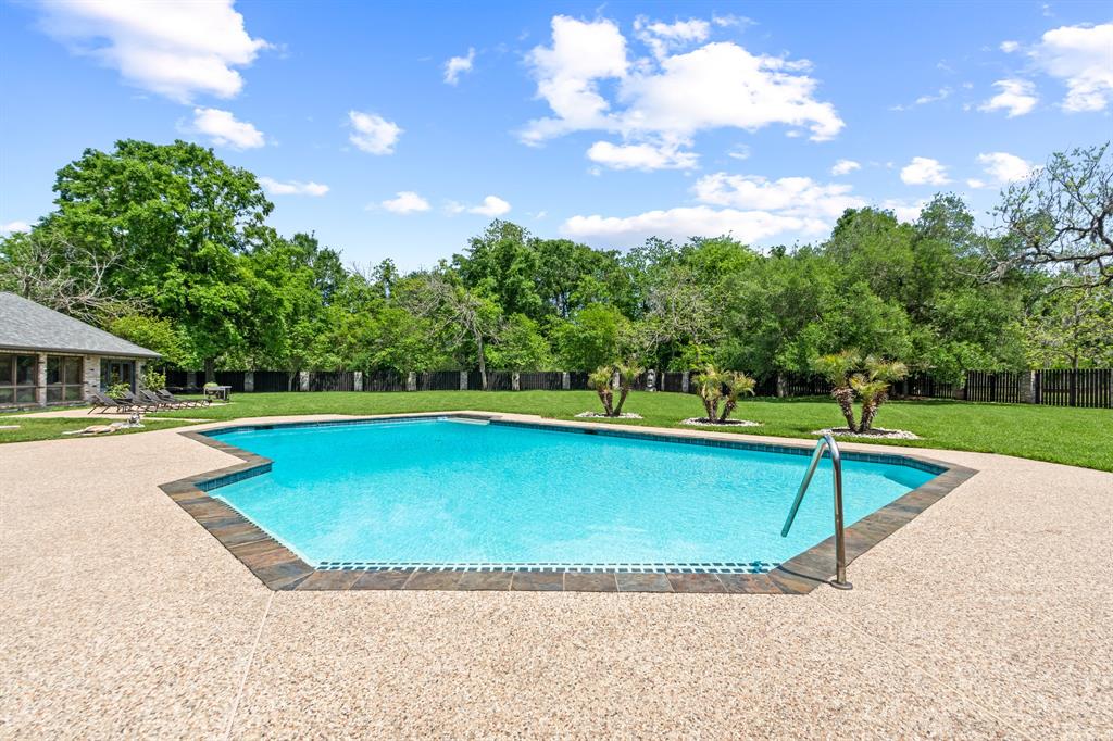 1717 S Columbia Drive, West Columbia, Texas image 40