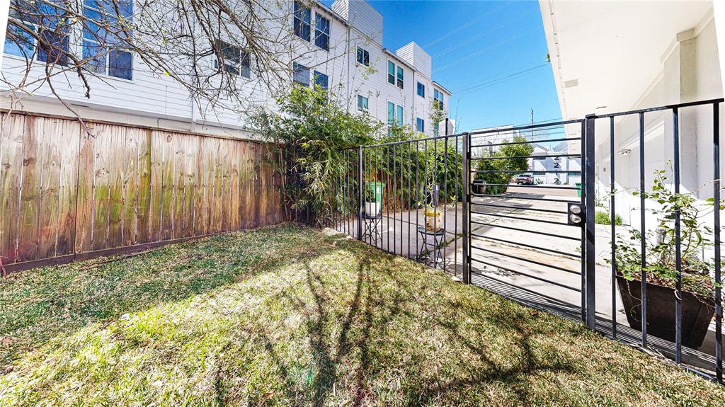 1767 Michigan Street, Houston, Texas image 39