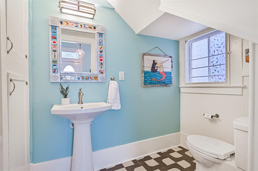 2211 Bernardo De Galvez Avenue, Galveston, Texas image 23