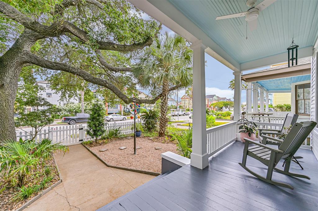 2211 Bernardo De Galvez Avenue, Galveston, Texas image 7