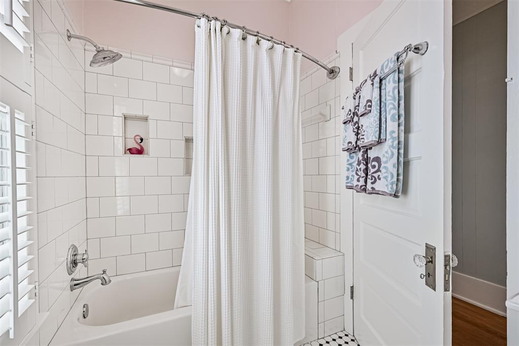 2211 Bernardo De Galvez Avenue, Galveston, Texas image 33