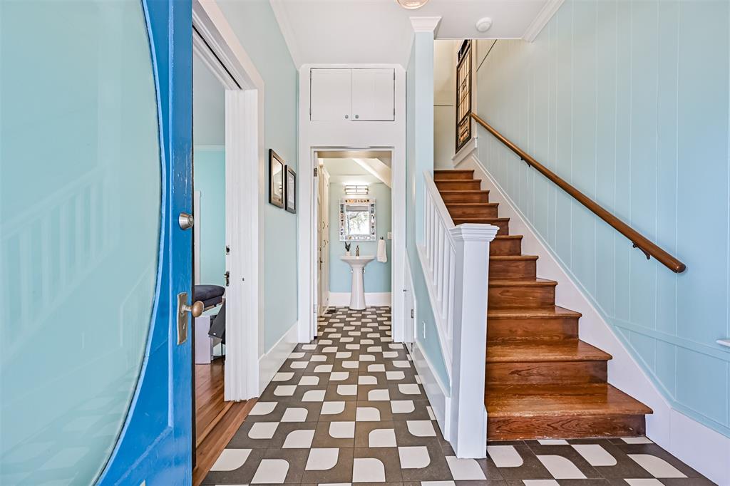 2211 Bernardo De Galvez Avenue, Galveston, Texas image 10