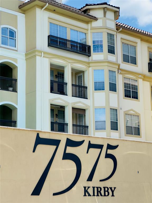 7575 Kirby Drive #3403, Houston, Texas image 1