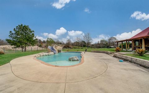 Single Family Residence in Liberty TX 1210 County Road 2106 30.jpg