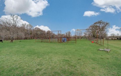 Single Family Residence in Liberty TX 1210 County Road 2106 35.jpg