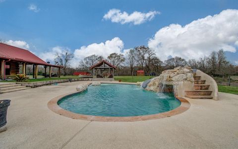 Single Family Residence in Liberty TX 1210 County Road 2106 29.jpg