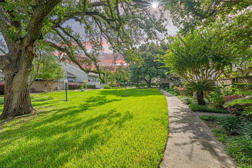 Photo 20 of 22 of 13022 Wirevine Lane townhome