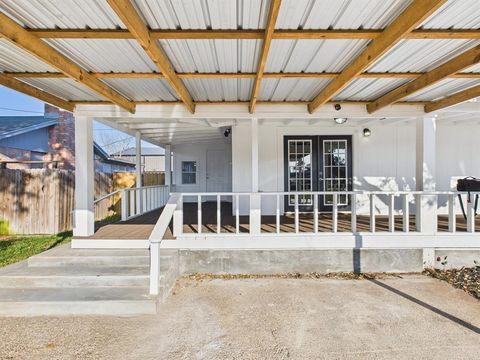 314 S 7th Street Rockport TX 78382